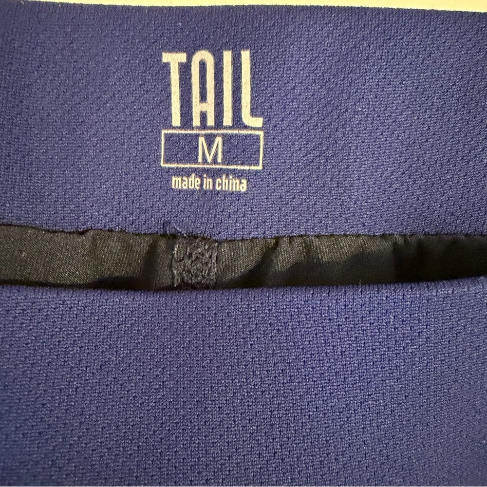 Tail golf / tennis / pickleball skirt with Built-in Shorts. Mint condition med - Picture 10 of 13